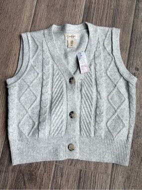 Jessica Simpson Light Gray Cable Knit Sleeveless Button Vest